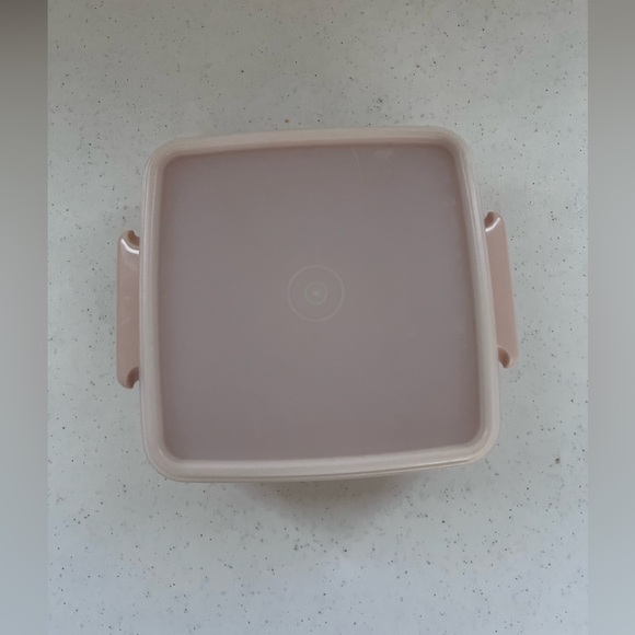 Tupperware Food Storage Container - Picture 2 of 4